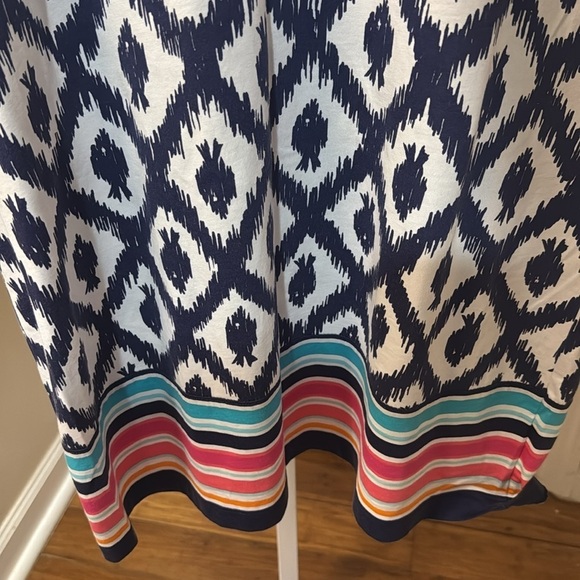 Lilly Pulitzer White and Blue Graphic Tunic Dress 3/4 Sleeve Beacon dress - Picture 4 of 4